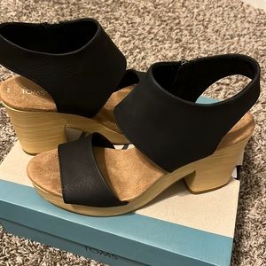 TOMS Platform Wedges